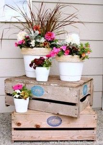 Decorare il giardino con le cassette di legno