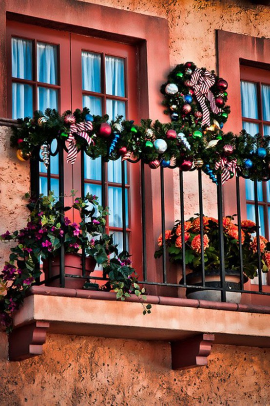Décorer le balcon pour Noel! 20 idées pour vous inspirer...