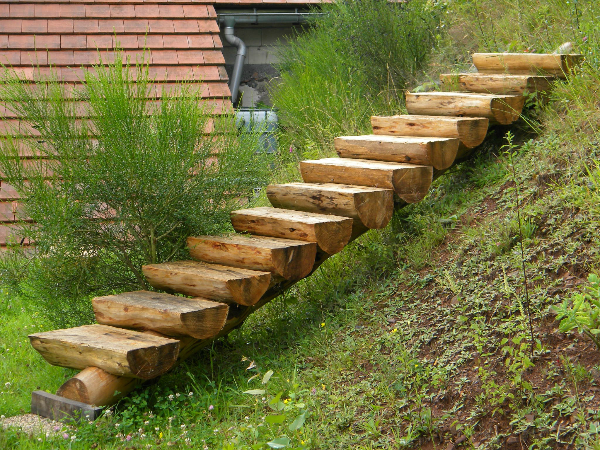 Réaliser des escaliers dans son jardin! Voici 20 idées pour vous ... Réaliser des escaliers dans son jardin! Voici 20 idées pour vous ...