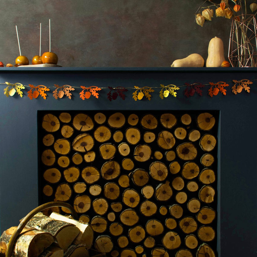 cheminée décorée en automne