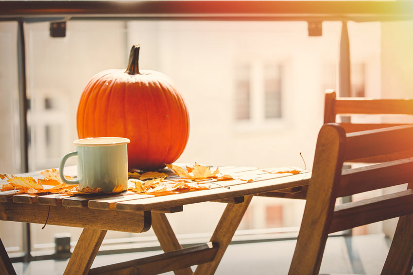 décorer son balcon en automne