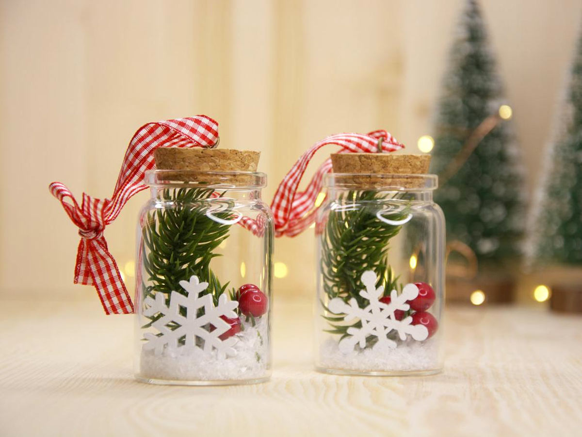 Déco de Noël : tutoriel pour customiser des bocaux en verre - Marie Claire