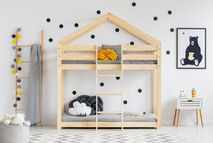Un lit cottage pour la chambre d'enfant