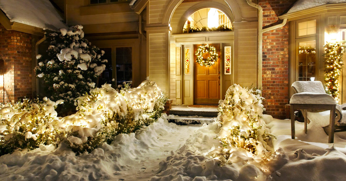 Illuminer son jardin à Noël.