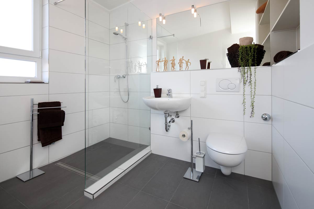 Petites salles de bains, solutions de mobilier.