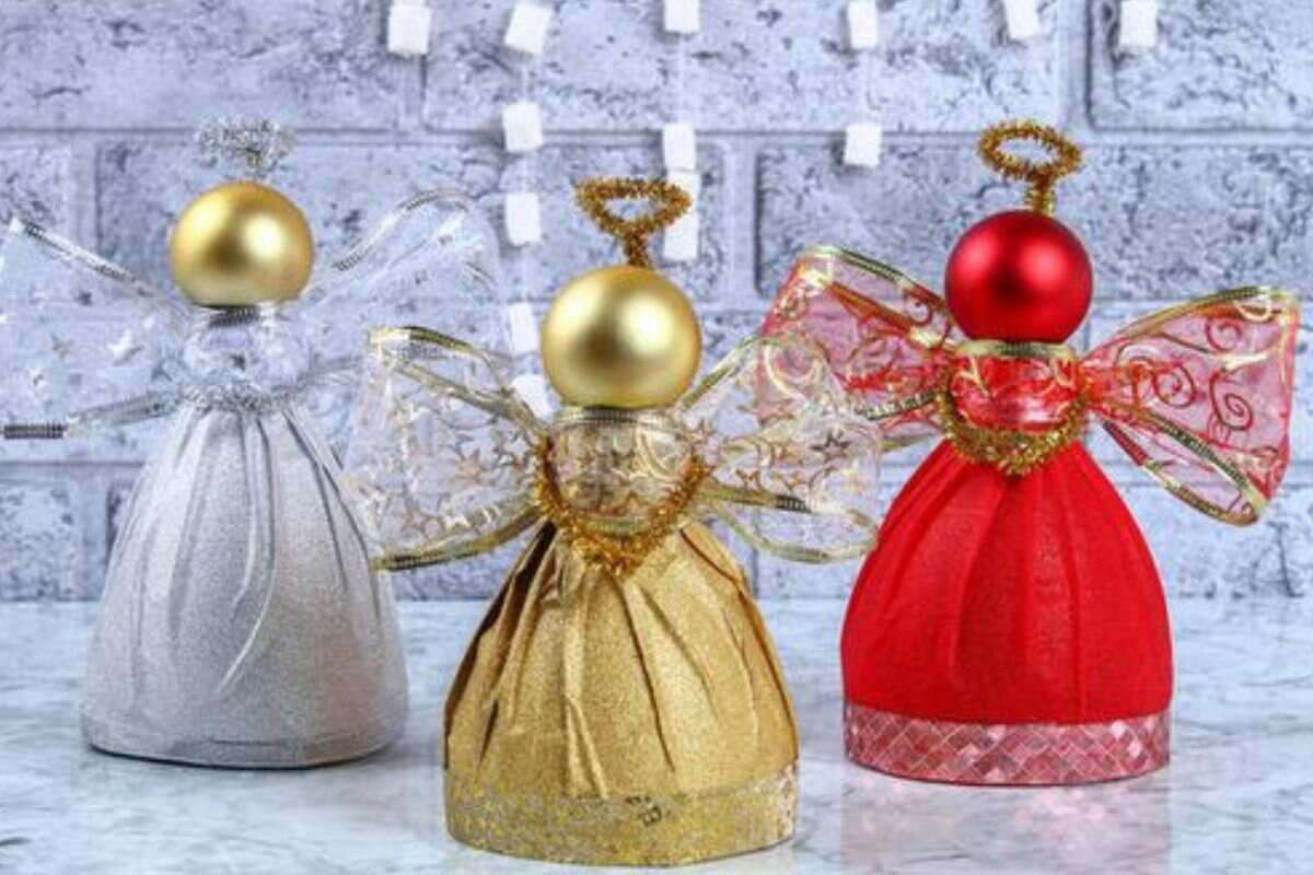 Décorations de Noël avec des bouteilles en plastique