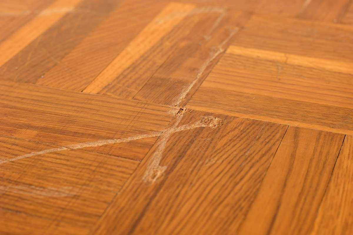 rayures sur parquet