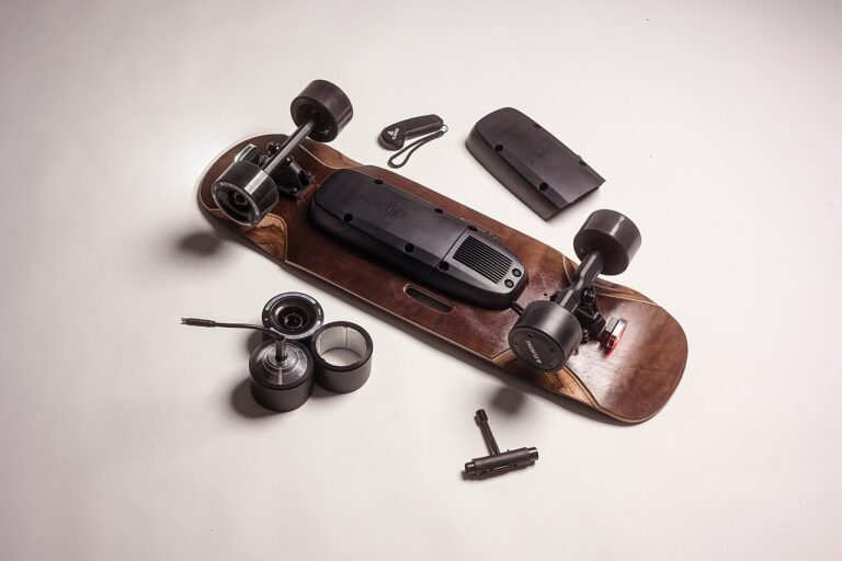 20 idées créatives pour décorer avec un skateboard! Très original…