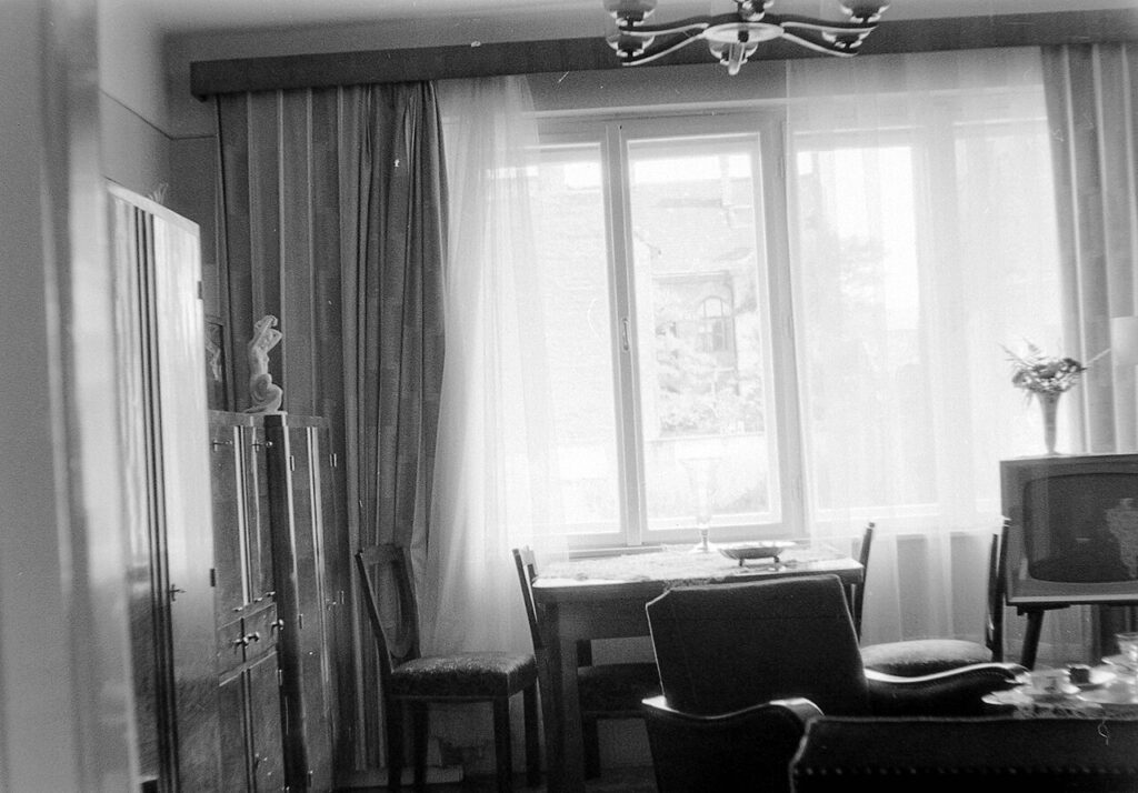 Créer un angle photos! Voici 20 idées déco originales avec vos photos… - Portrait in 1975.