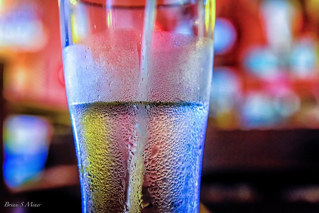 Récupérer une bouteille en verre pour sa déco! 15 idées… Inspirez - agua fría