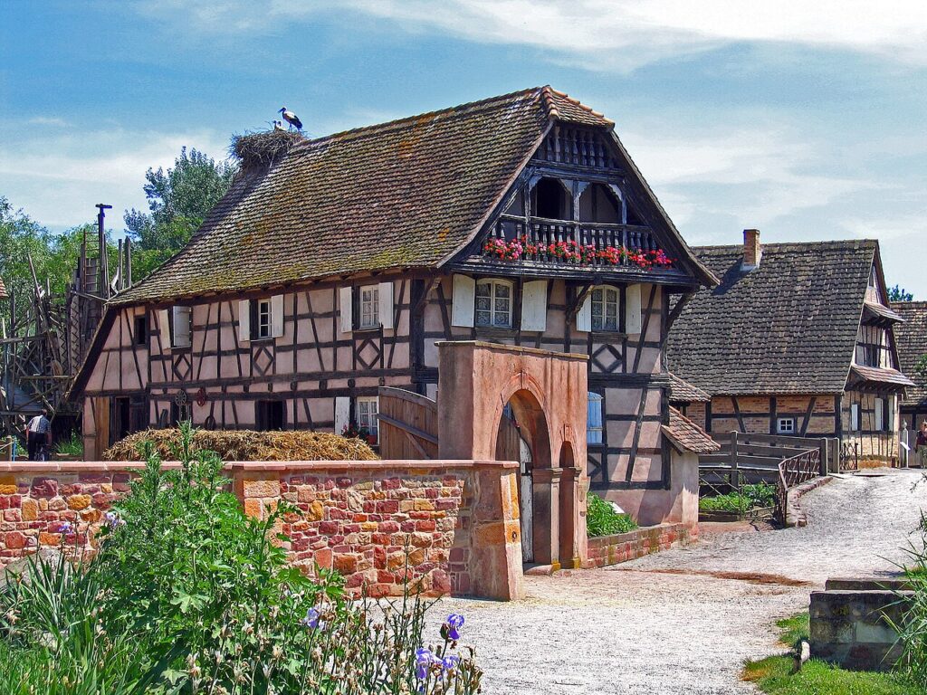 15 idées déco avec des briques pour votre jardin! Inspirez - Architecture alsacienne - Ecomusée d'Alsace France ( J.P Daniel )