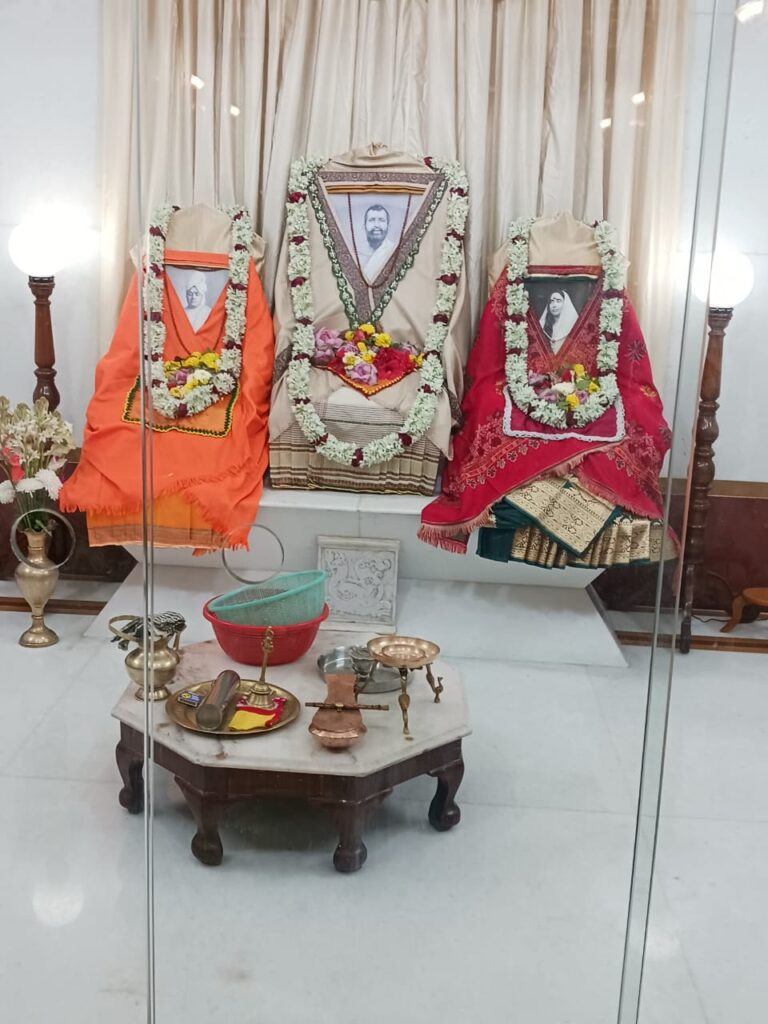 5 décorations shabby chic pour un mariage vraiment romantique - Inside view of the temple of BRKM.