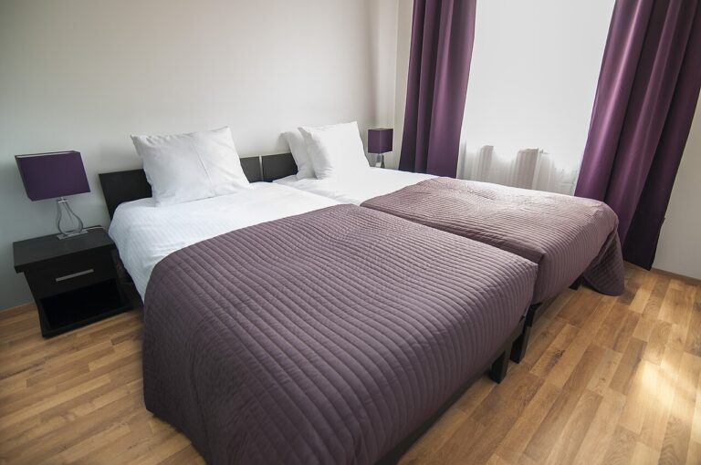 Marier « beige et marron » dans la Chambre! 15 idées qui sauront vous inspirer…