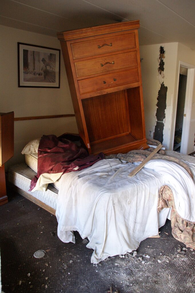 Du violet dans la chambre à coucher! 50 exemples inspirants… - Cabinet In Every Bed Chicago