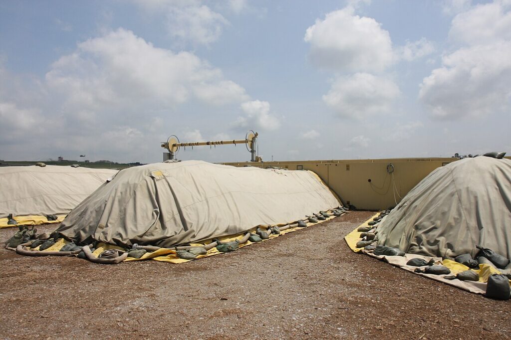 Le secret insolite pour un jardin prospère - The "mobile aerated static heap" composting system at Camp Bondsteel, Kovos is a part of a new system whi