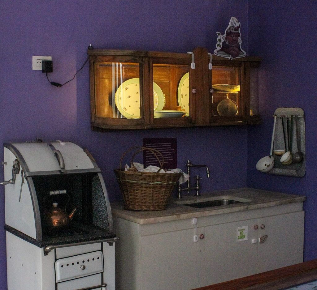 5 idées pour des armoires de cuisine Ikea belles et fonctionnelles - Museo María Elena Walsh se encuentra en la localidad de Villa Sarmiento, dentro d