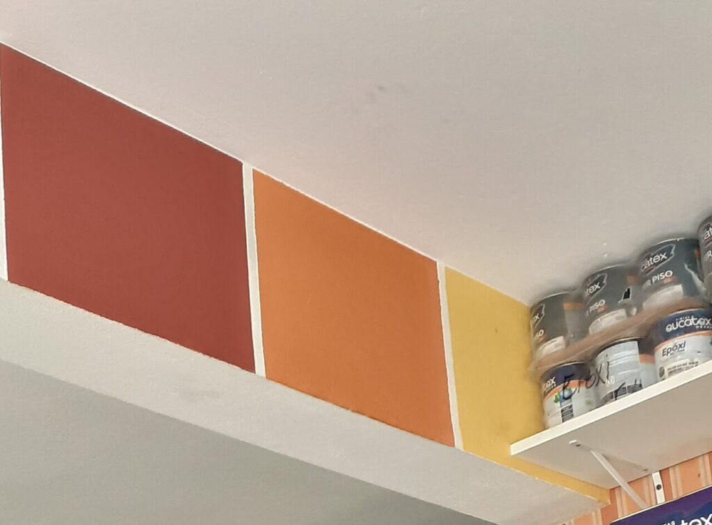 Voici 30 idées pour utiliser les étagères IKEA de manière originale! Laissez - Estos colores representan calidez, prosperidad y firmeza.