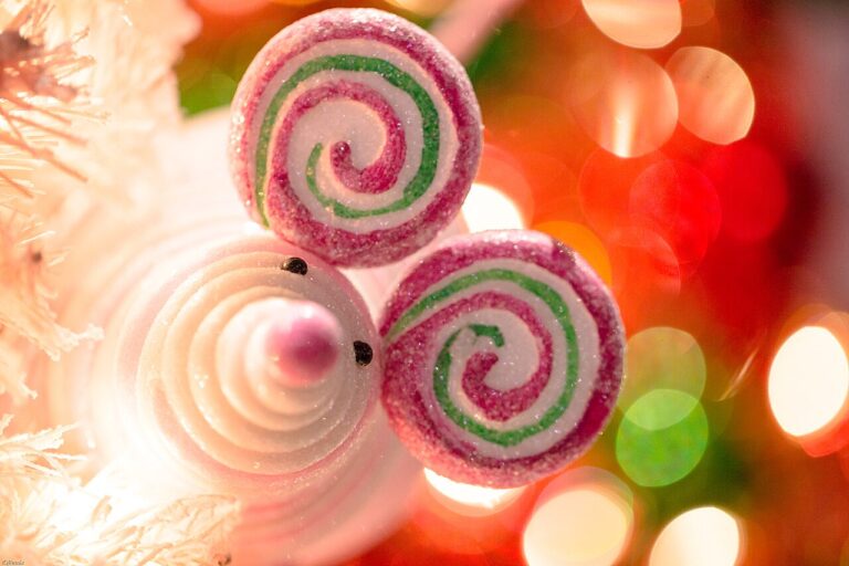 Des boules de Noel avec des vieilles ampoules! 20 idées + tutoriel…