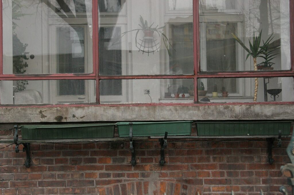 Aménager balcon et jardin avec des caisses en bois - Krakow - February 2012
