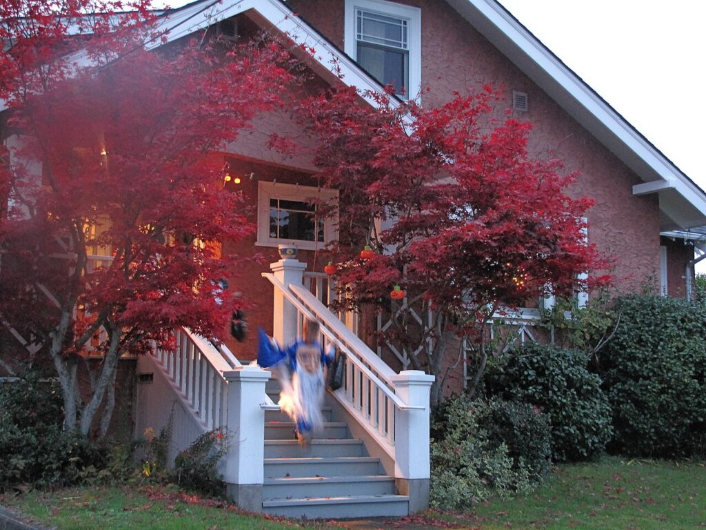 Les décorations les plus effrayantes pour Halloween - Front steps on a Hallowe'en