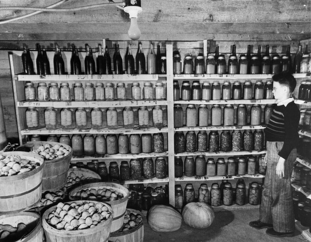 Décorer des bocaux recyclés avec de la toile de jute! 20 idées pour vous inspirer… - Early settlers at Oak Ridge.