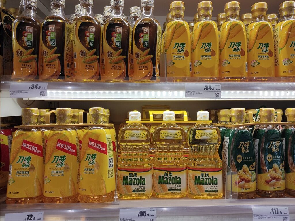 Déco Noël avec des bouteilles en plastique - HK SKD zh:將軍澳 TKO 康城路1號 Lohas Park Road Montara LOHAS Park zh:日出康城商場 The Lohas Shopping Mall Fresh Superm
