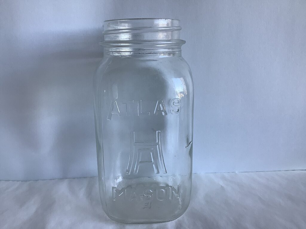 20 idées déco Noel avec des bocaux en verre! Laissez - Hazel Atlas Trademark shown on a canning jar
