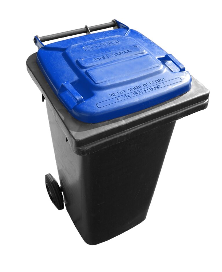 20 idées pour dissimuler les poubelles dans son jardin! Laissez-vous inspirer…